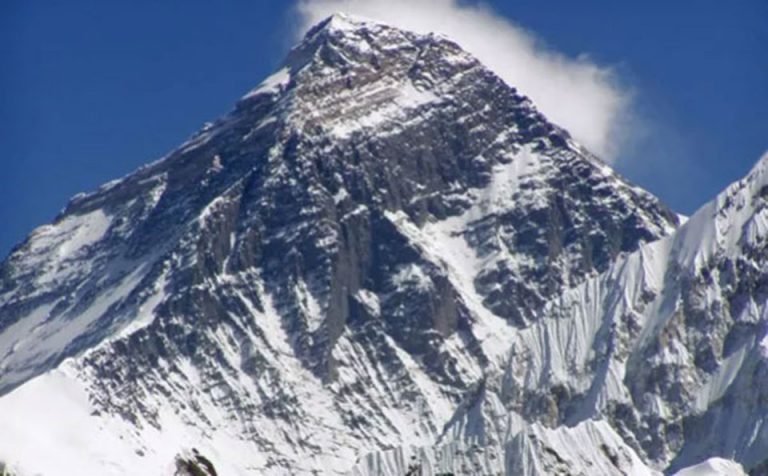 सगारमाथा आधार शिबिर क्याम्प २