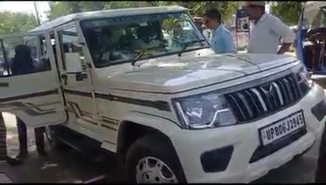 कञ्चनपुरको गड्डाचौकी क्षेत्रमा नापजाँच गरिरहेका भारतीय कामदार