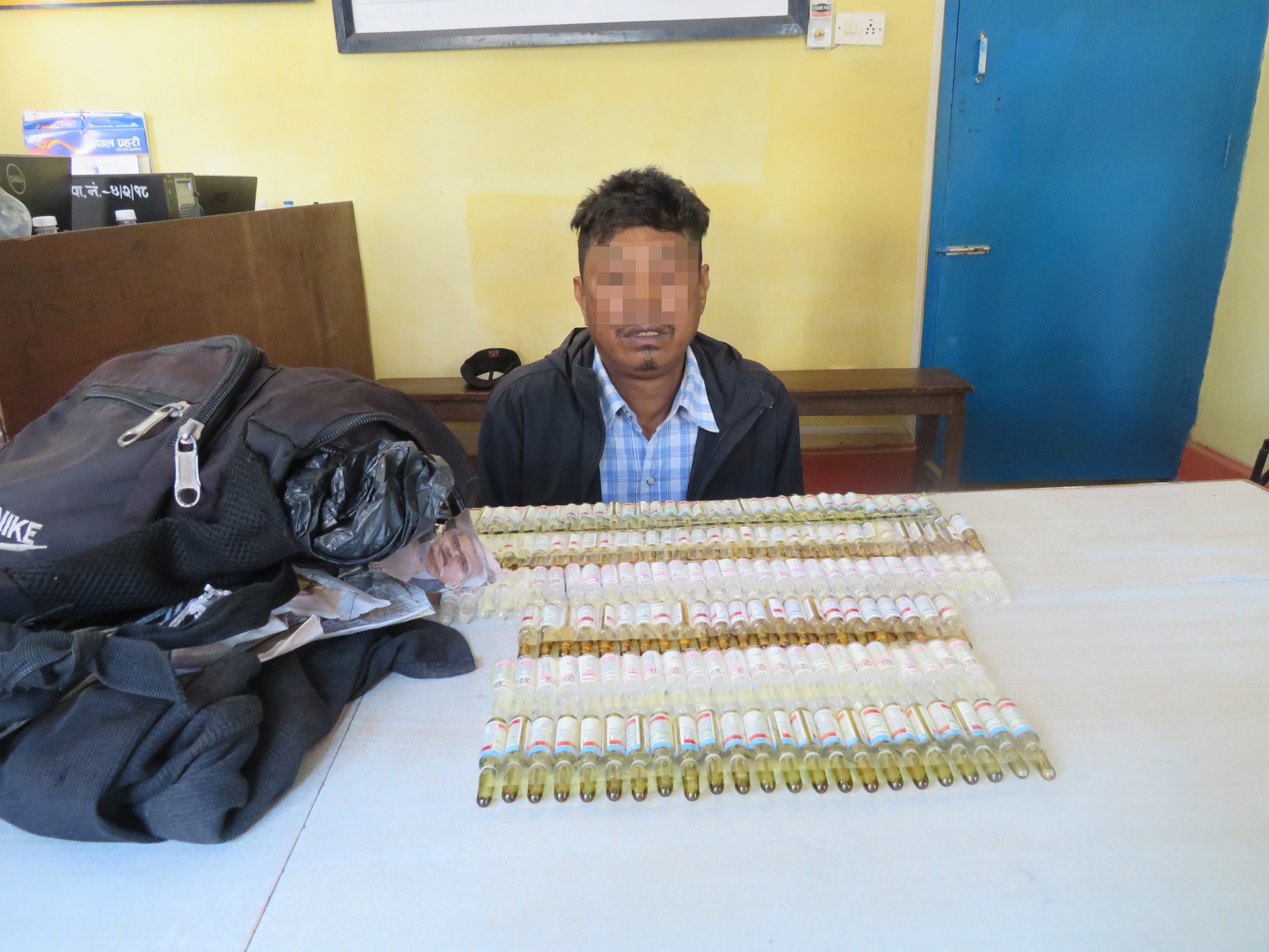 अबैध लागू औषधसहित स्याङ्जामा पक्राउ परेका दिनेश महर्जन