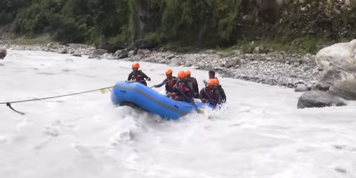 छोरीसहित सेतीमा हाम फालेकी कुसुम मृत भेटिइन्, छोरी अझै बेपत्ता