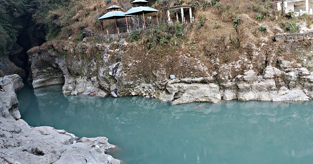 पोखराको तुल्सिघाटमा सेती नदी