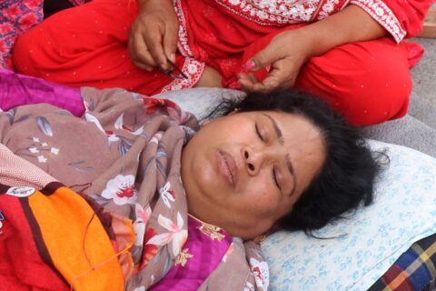 सर्वोच्च अदालतअगाडि न्यायाधीश गिरीकी पत्नीद्वारा आत्मदाहको प्रयास