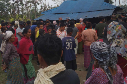 झापामा एकाबिहानै राती एकै घरमा सुतेका साथीको खन्तीले हानेर हत्या