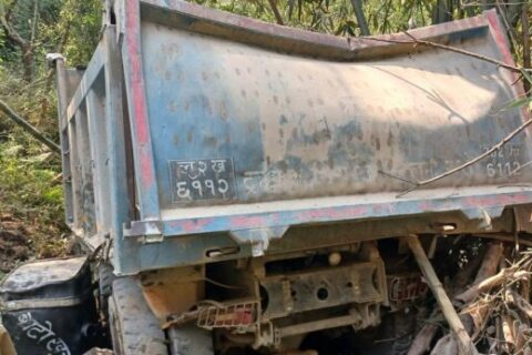 म्याग्दीमा ट्रिपर दुर्घटना : एक मजदुरको मृत्यु, सब-इन्जिनियरसहित  तीन जना घाइते