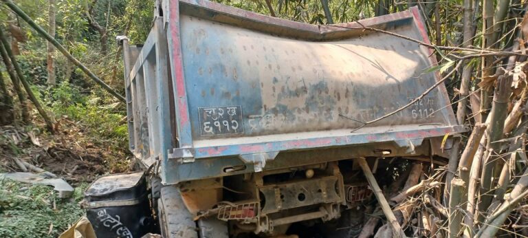 म्याग्दीमा त्रिपर दुर्घटना