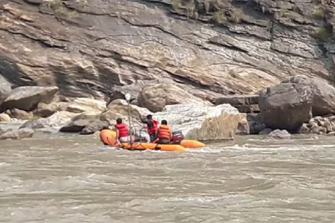 जाल लिएर माछा मार्न हिडेका माझि कालीगण्डकी किनारमा मृत भेटिए