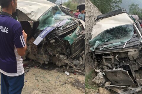 एकाबिहानै कुरिनटारमा ट्रकले माइक्रो बसलाई ठक्कर दियो, १३ जना घाइते