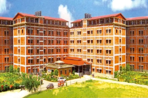 चितवनको पुरानो मेडिकल कलेजको तेस्रो तलाबाट खसेका ७६ वर्षीय वृद्धको मृत्यु