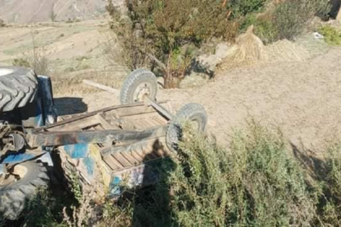 कालीकोटमा ट्याक्टर दुर्घटना : चालकको मृत्यु, दुई जना घाइते