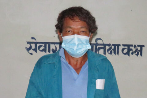 आफैले काम गर्ने मिल मालिकको चार लाख रुपियाँ चोरी गरेर भागेका युवा लमजुङमा पक्राउ