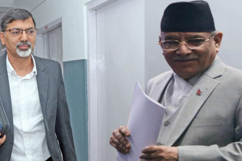 प्रचण्डलाई जनार्दन शर्माले चुनौती दिएपछि माओवादी केन्द्रमा हल्लिखल्ली