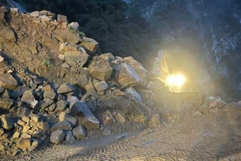 अवरुद्ध बुटवल पाल्पा सडक एकतर्फ खुल्यो