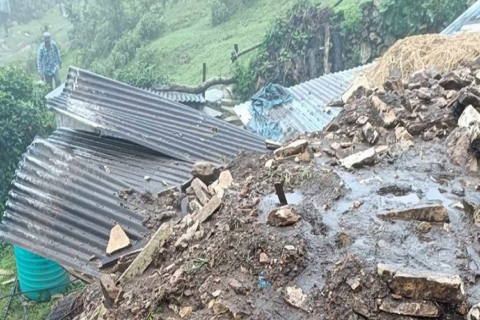 जाजरकोटमा पहिरोले घर पुरिँदा वडासदस्यका दम्पती बेपत्ता