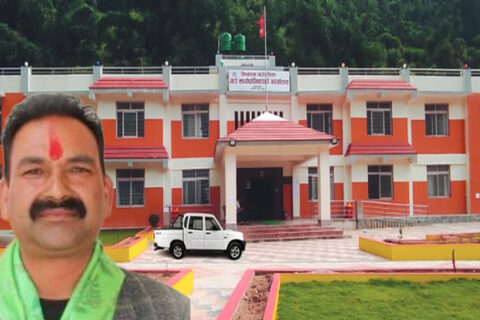 प्युठानमा गाउँपालिका उपाध्यक्षले प्रहरीसमक्ष गरे आत्मसमर्पण