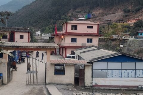 बचत रकम फिर्ता गर्न नसकेपछि रुकुमपश्चिमको आठबिसकोट सहकारी बन्द