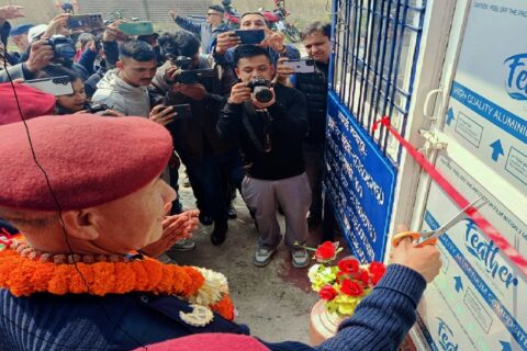 पटक – पटक फेवाताल पुरेको आरोप लागेका ब्यबसायी खतिवडाले आफ्नै ब्यबसायिक भवनमा प्रहरी विट बनाइदिए