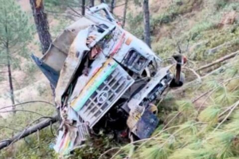 रोल्पामा टिपर दुर्घटना, चालकको घटनास्थलमै मृत्यु