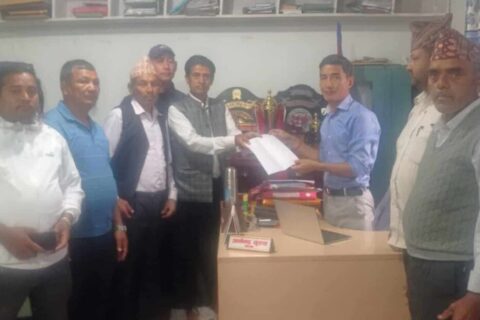 गोरखाबाट भारत हिडेका वडाध्यक्ष अमेरिका पुगे ,  स्थानीय जनता खोज्दै गाउपालिकामा