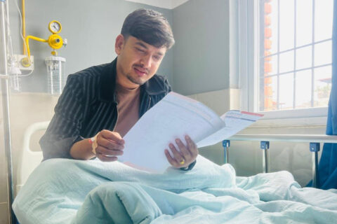 हाँस्य कलाकार सुबोध गौतम बिरामी, चितवनमा उपचार हुँदै