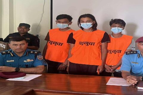 ठेकेदार कुटेर भागेका तीन युवा गोरखामा पक्राउ