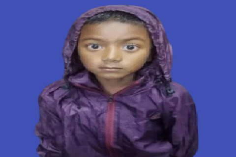 पोखराको सडकमा भिषण वर्षाका बीच राती रुँदै गरेको अवस्थामा बालक भेटिए : प्रहरीको जिम्मा लगाइयो