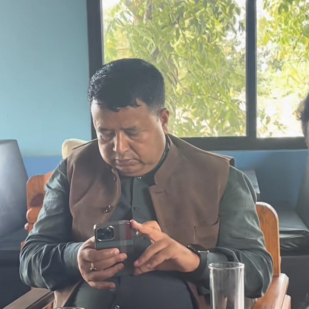 महेश बस्नेत