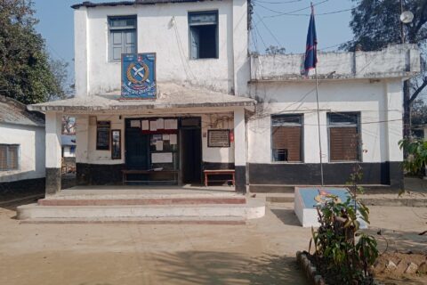 कैलालीको खाजा पसलमा गएराती युवाको हत्या गरेर दुइ जनाले टाउकोसहित प्रहरीमा गरे आत्मसमर्पण
