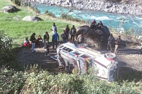रुकुम पश्चिमको भेरीकरिडोरमा जिप दुर्घटना : १२ जना घाईते