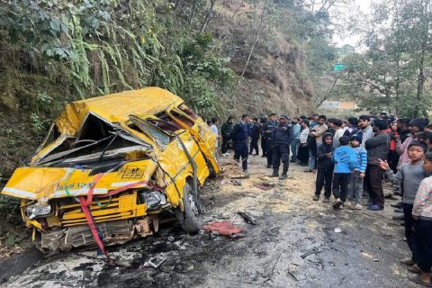 बागलुङमा स्कुल भ्यान दुर्घटना अपडेट : थप एक जनाको मृत्यु
