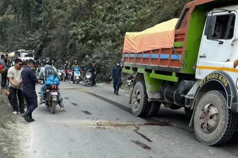  पाल्पामा टिपरले मोटरसाइकललाई ठक्कर दिदा दुईजनाको मृत्यु