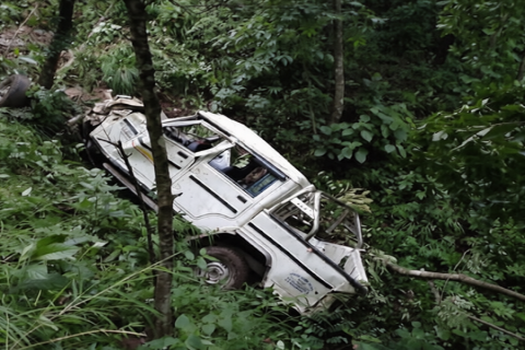 लमजुङमा जीप दुर्घटना : दुई जनाको मृत्यु, ११ जना घाइते