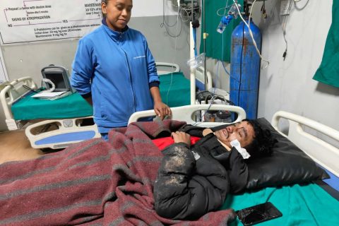 गएराती कालिकोटमा एम्बुलेन्स दुर्घटनाग्रस्त : दुईजनाको मृत्यु, दुई जना घाइते