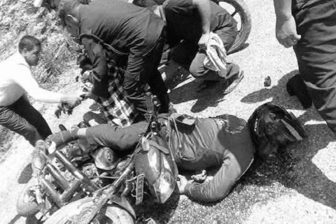 बैतडीमा दुई वटा मोटरसाइकल ठोक्किंदा एकजनाकाे मृत्यु, अन्य पाँच जना घाइते