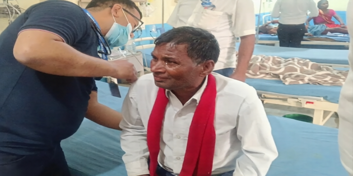 सिरहा नगरपालिकाका नगर प्रमुख नवीनकुमार यादवले कुटेका कार्यालय सहयोगी ५० वर्षीय रामशरण यादव