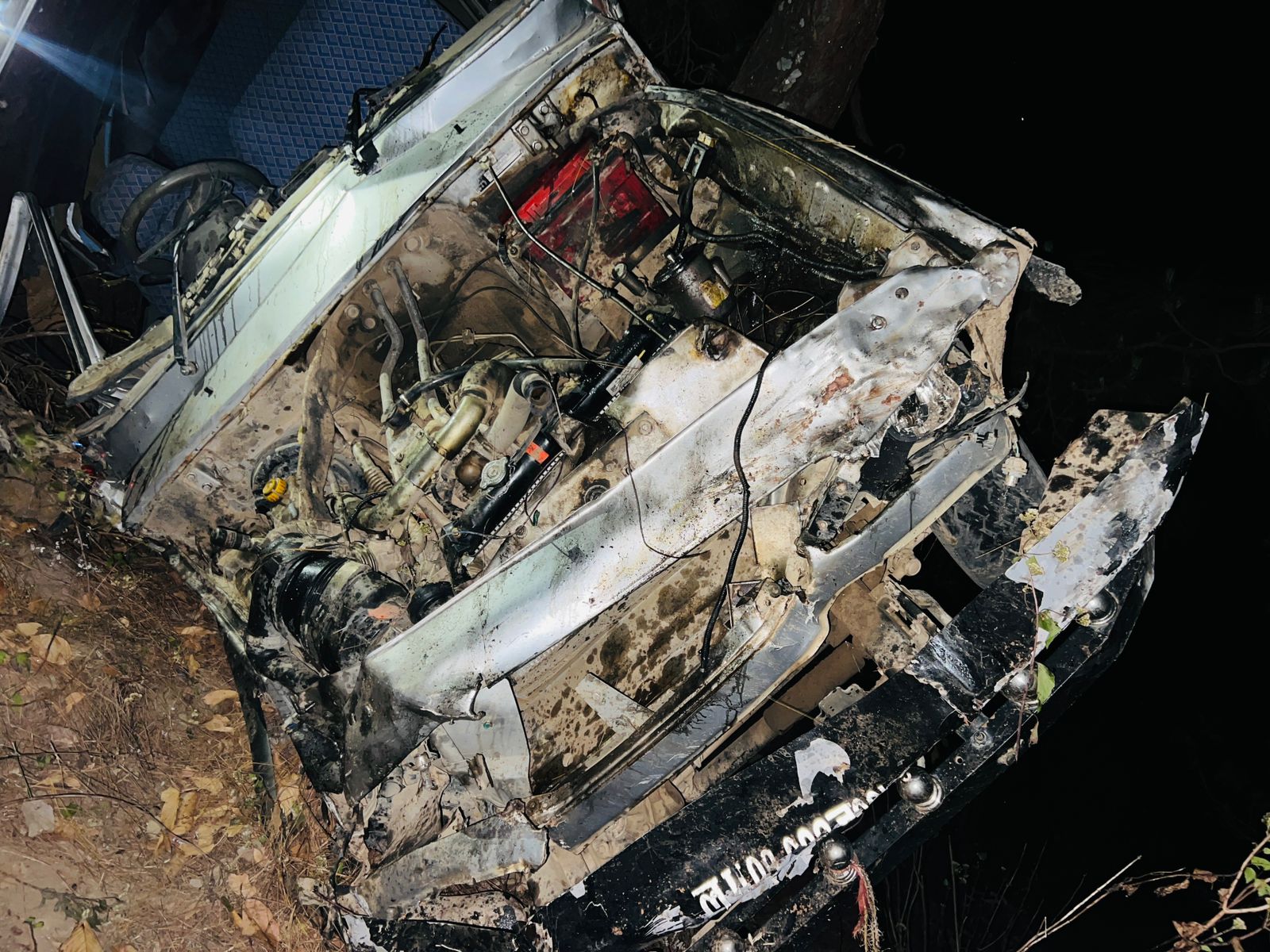 सल्यानमा जन्ति बोकेको जिप दुर्घटना : तीन जनाको मृत्यु, १५ घाइते (नामावलीसहित)