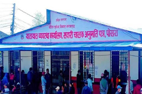 “बिचौलिया” भन्दै यातायात कार्यालयबाट सोहोरेर ल्याइएका १८ जना “लेखापढी” प्रमाणित भएपछि सबै रिहा