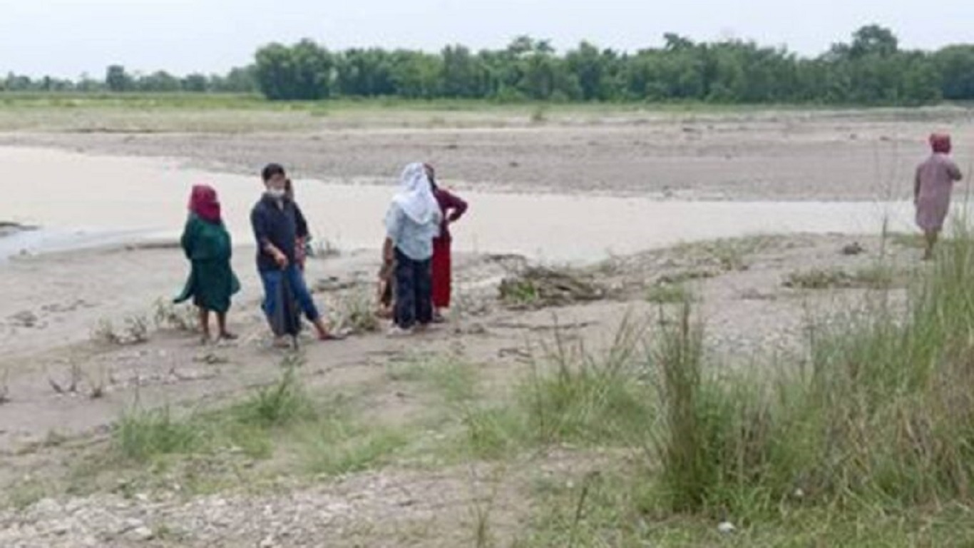 चार दिनदेखि हराइरहेकी महिला मोरङको बक्राहाखोला किनारस्थित काँसघारीमा मृत भेटिइन्