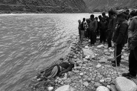 चार दिनदेखि हराइरहेकी महिला मुगु कर्णाली नदीमा मृत भेटिइन्