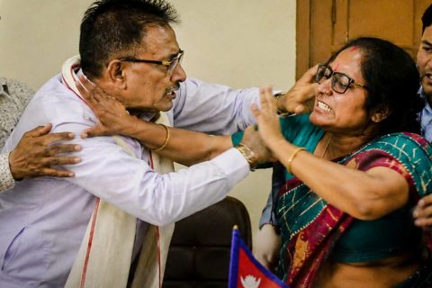 कमला नगरपालिकाका मेयर विशेश्वर यादव र उपमेयर शिलादेवी मण्डलबीच कुटाकुट