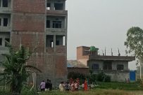 चार तला माथि छतबाट खसेर दुई मजदुरको मृत्यु