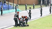 गणतन्त्र दिवस मूल समारोहमा सैनिक जवान बेहोश