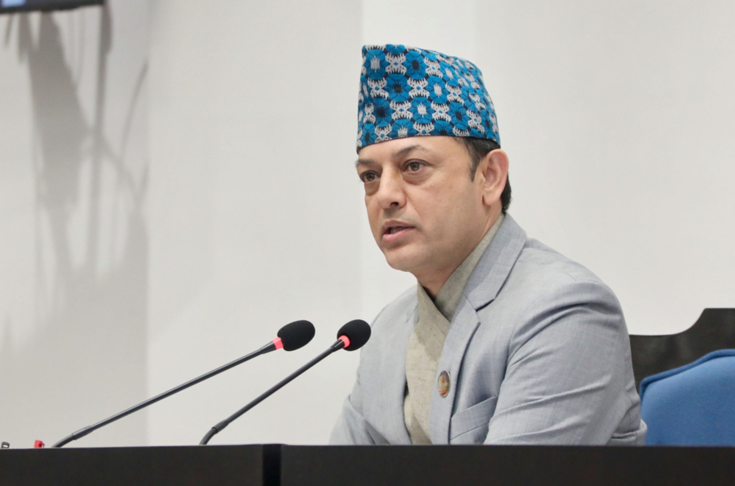 सभामुख डिपी अर्याल
