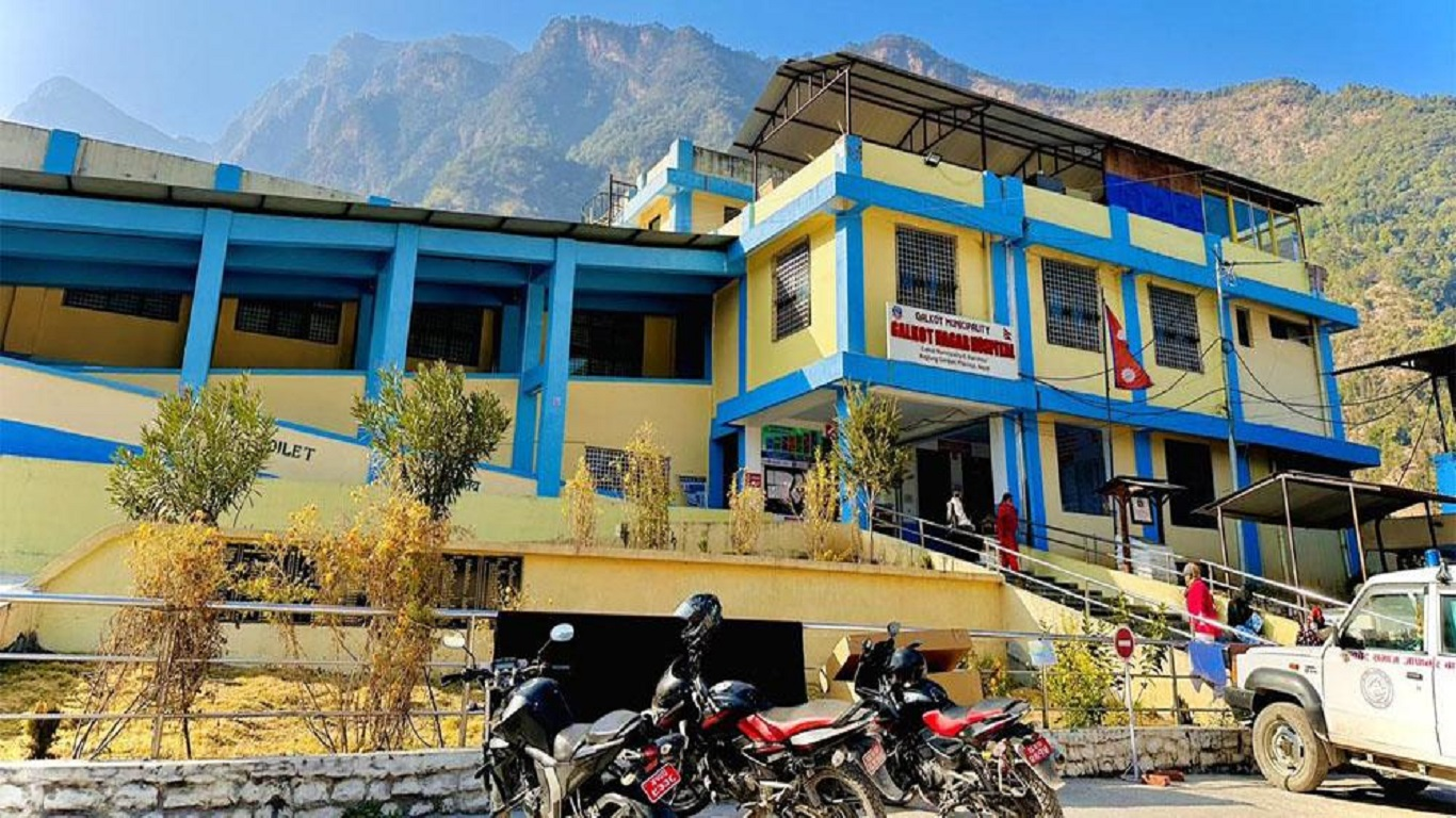 अस्पतालको स्तरोन्नतिका लागि गल्कोटवासीले जम्मा गरे करीब दुई करोड ८० लाख रुपियाँ चन्दा
