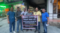 आफ्नो ब्यबसाय सुकाउन लागिएको भन्दै पोखराको न्युरोडका ब्यबसायी महानगरबिरुद्ध आन्दोलित : मेयर आचार्यलाई पसलको तालाचाबी बुझाउने चेतावनी