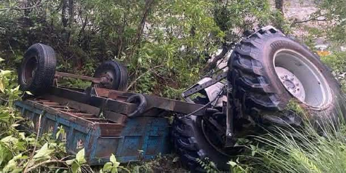 बारी जोतेर फर्कदै गरेको ट्याक्टर गोरखामा दुर्घटना : चालकको मृत्यु