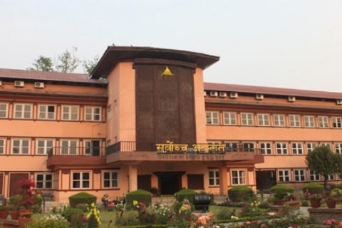 ड्युटीमा खटिएका प्रहरीको भिडियो खिच्न पाउनुपर्ने माग गर्दै सर्वोच्चमा रिट दर्ता