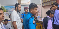 नेटवर्किङ व्यवसायको आवरणमा स्वास्थ्य जाँच र औषधी बिक्री : झापाको बिर्तामोडबाट समातिए  ४१ जना