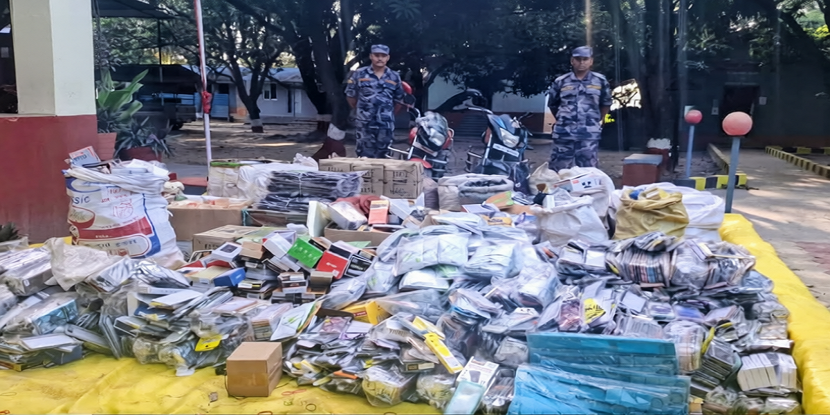 रौतहटका रास्वपा स्थानीय नेताको घरबाट ५० लाखका मोबाइल सामग्री बरामद