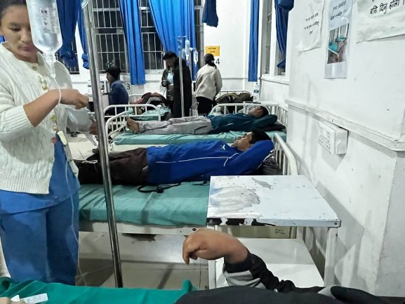 बागलुङमा सार्वजनिक कार्यक्रममा खाजा खाएपछि १३ जना बिरामी