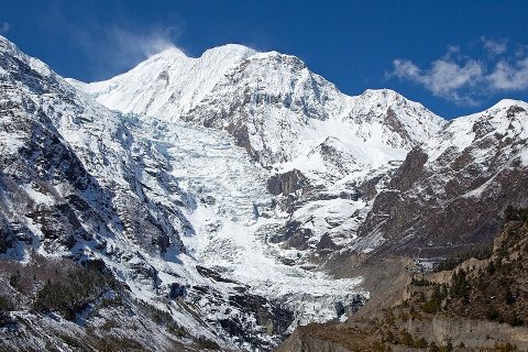 गङ्गापूर्ण हिमालमा पांच दिनदेखि दुई जापानी पर्वतारोही सम्पर्कविहीन : खोजी जारी